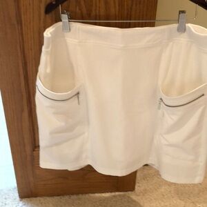 White “skirt” by Chico’s. Beautiful fabric. Size 3 (size 16 equivalent). EUC.